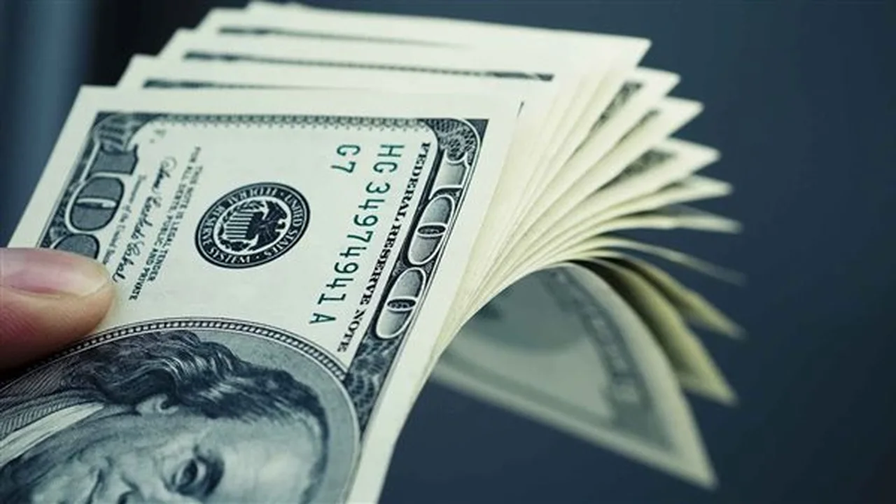 قفزة جديدة.. سعر الدولار مقابل الجنيه في تعاملات الجمعة 20 فبراير 2026